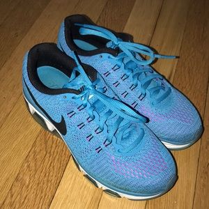 Nike tailwind sneakers